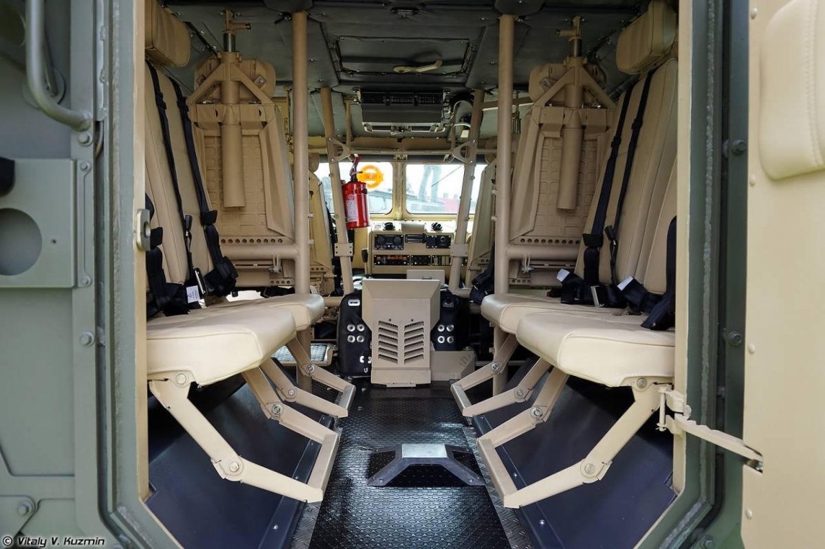 Броневик ВПК Урал