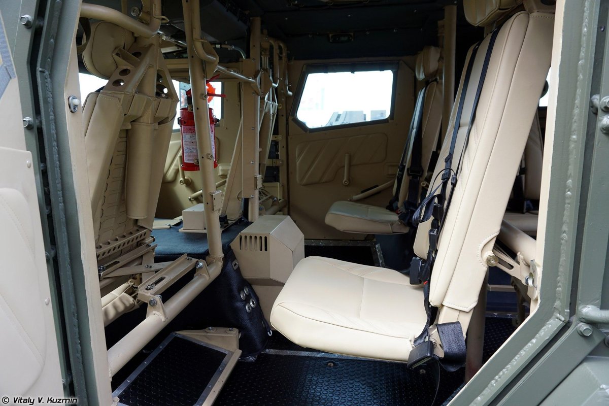 Бронеавтомобиль АМН Атлет