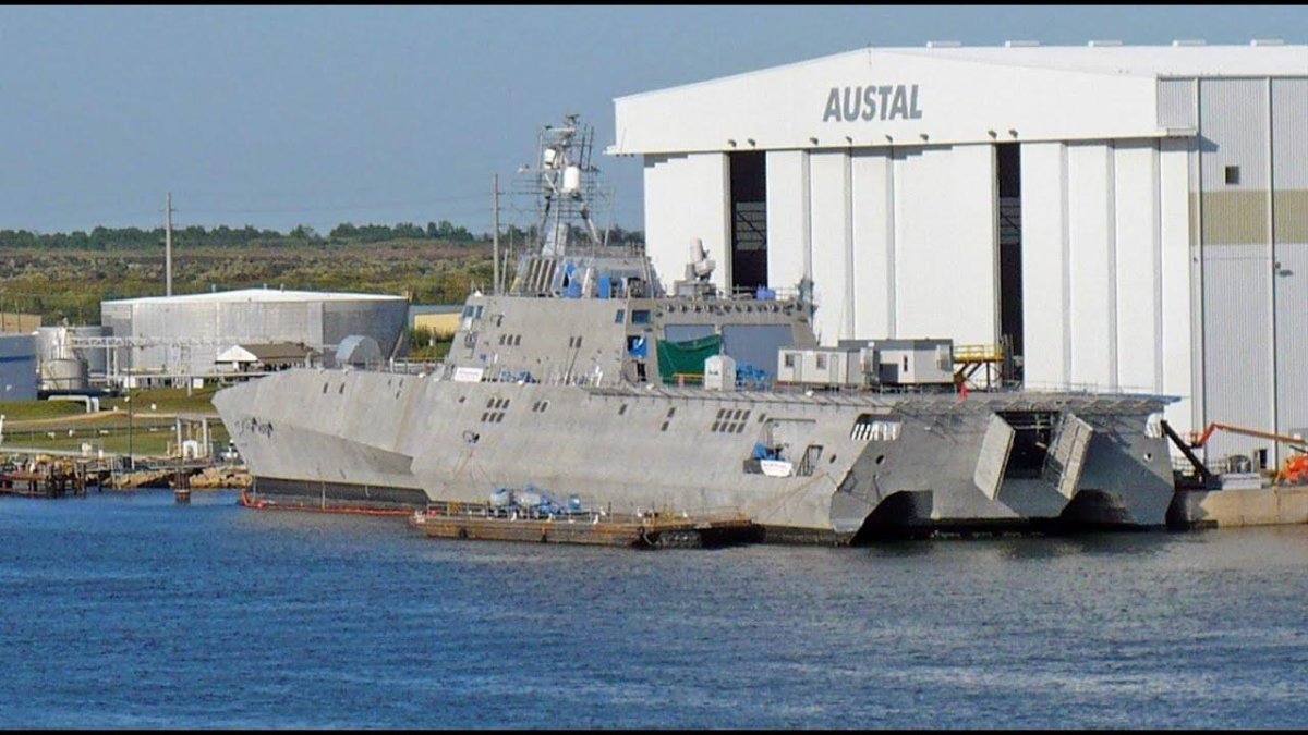 Тримаран USS Independence