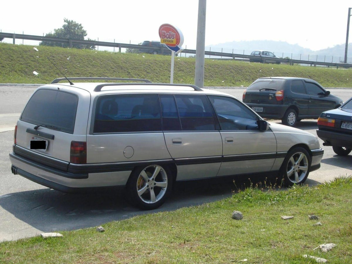 Opel Omega 1992 универсал