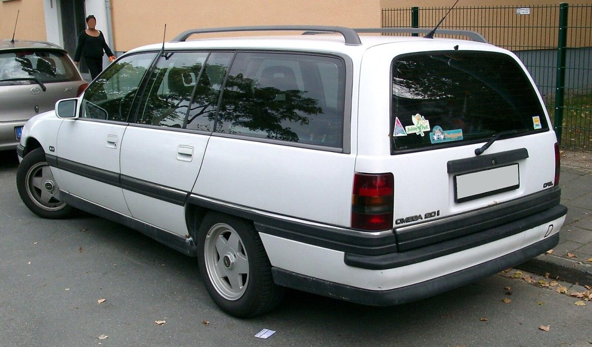 Opel Omega Caravan универсал