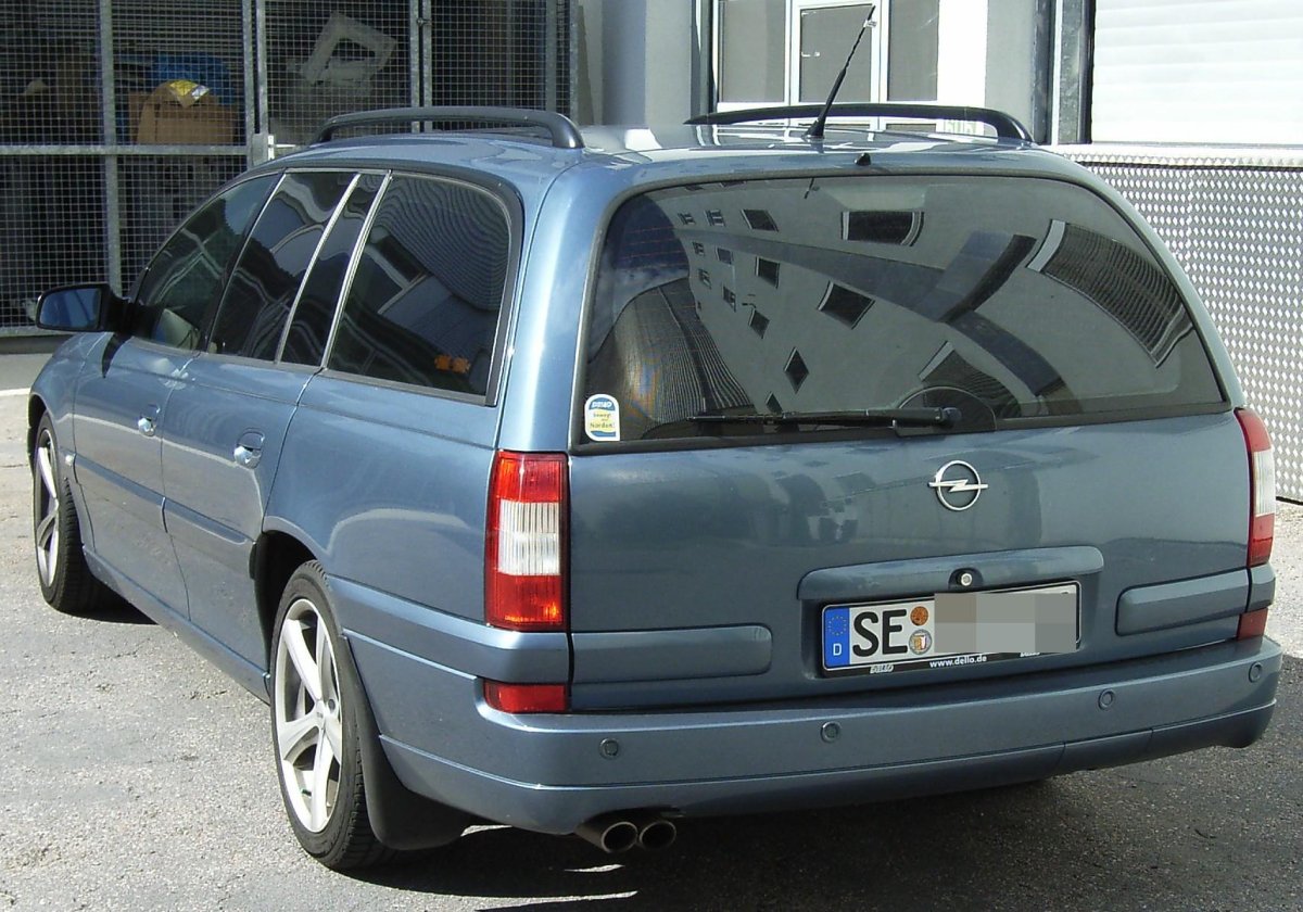 Opel Omega b Caravan
