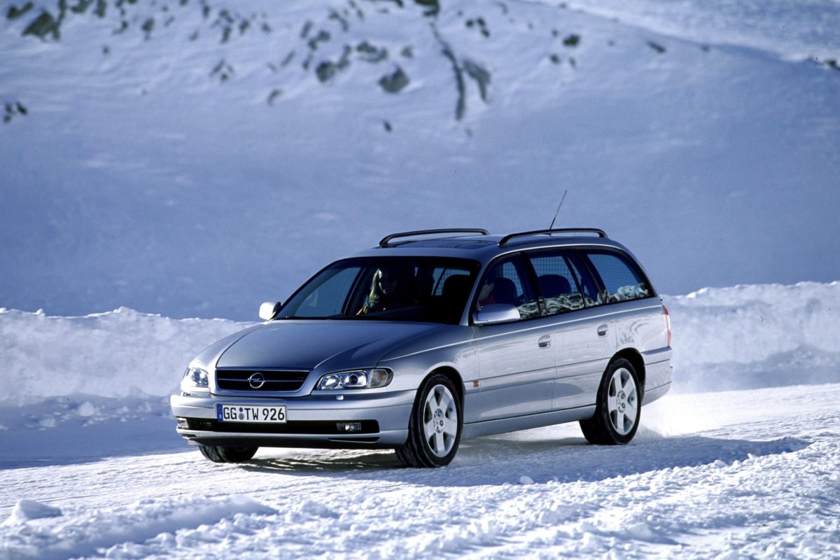 Опель Омега 2003 универсал