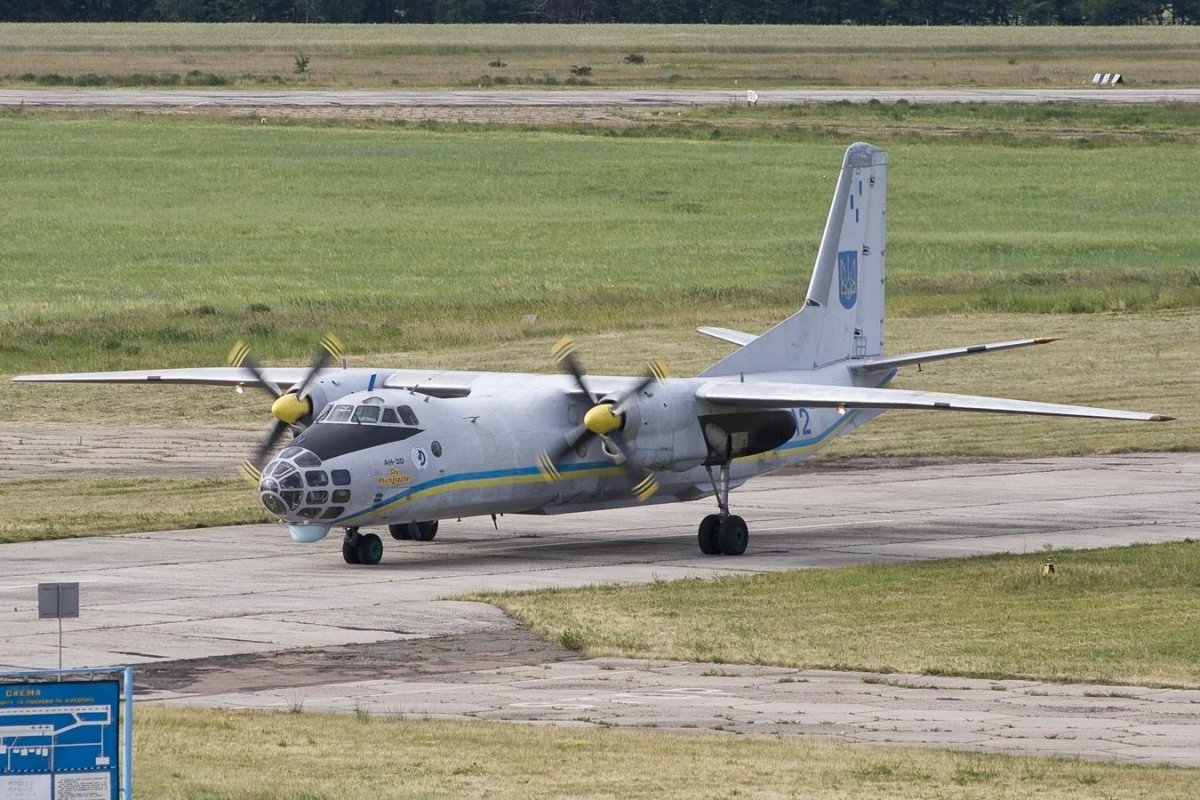 Antonov an-30