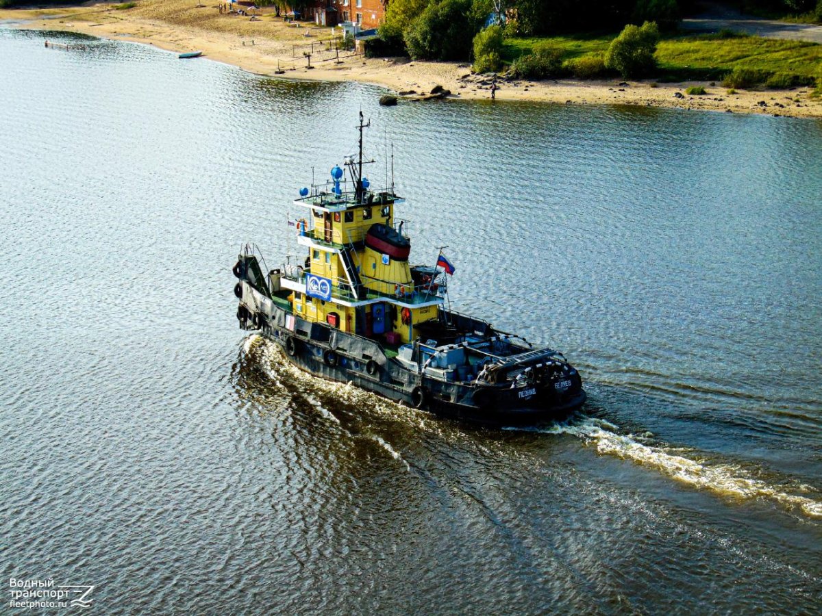 Морской буксир зюйд