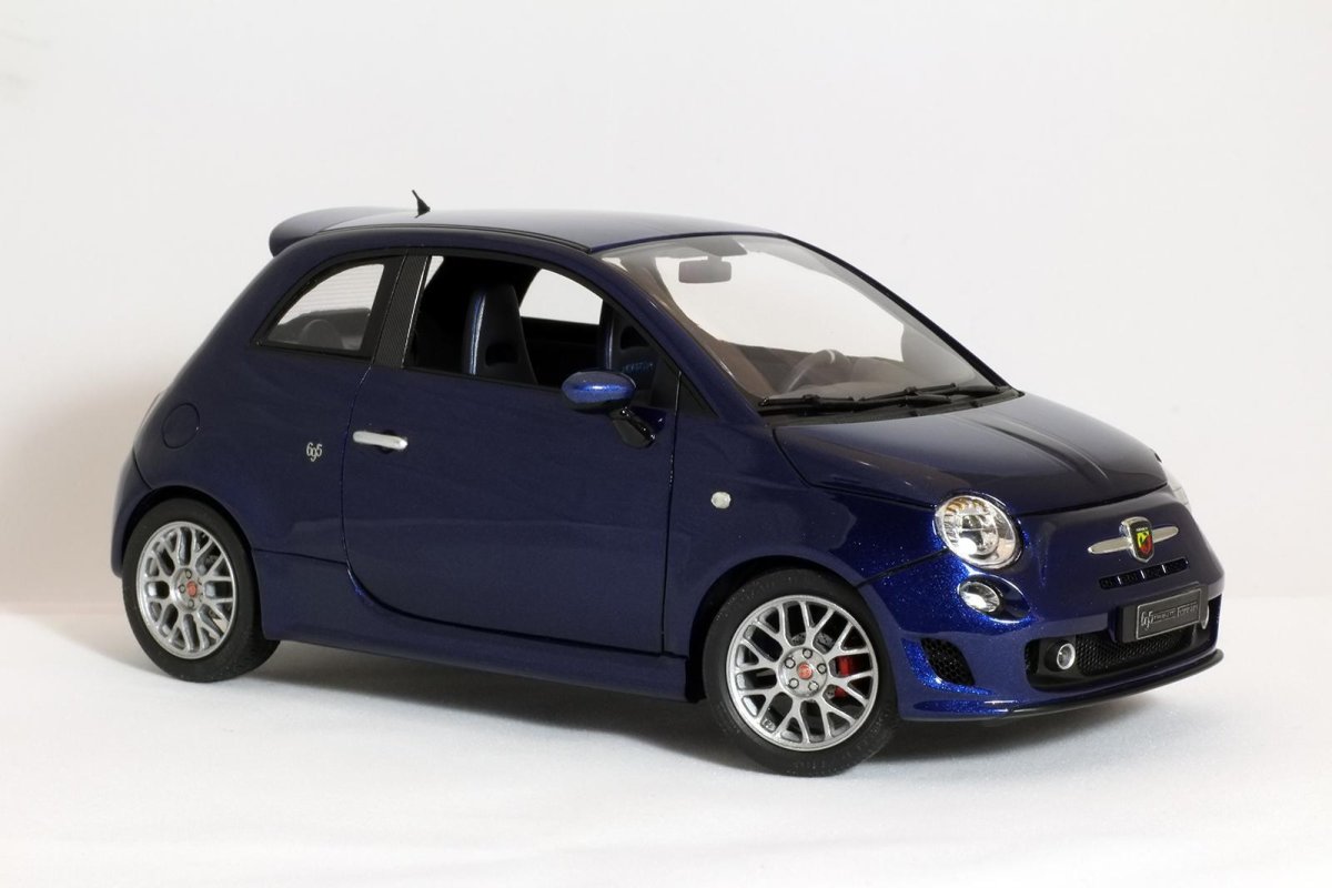 Fujimi 1/24 Fiat Abarth Ferrari 695