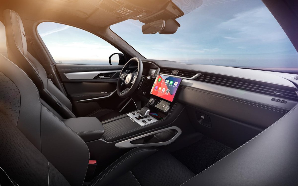 Ягуар f Pace 2022