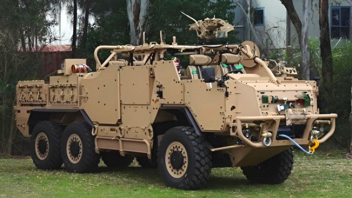 Supacat HMT 600 Coyote