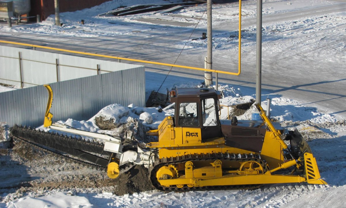 Траншеекопатель ДСТ-Урал