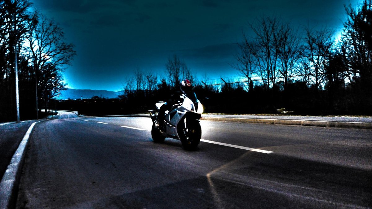 Honda cbr1000rr покатушки ночь