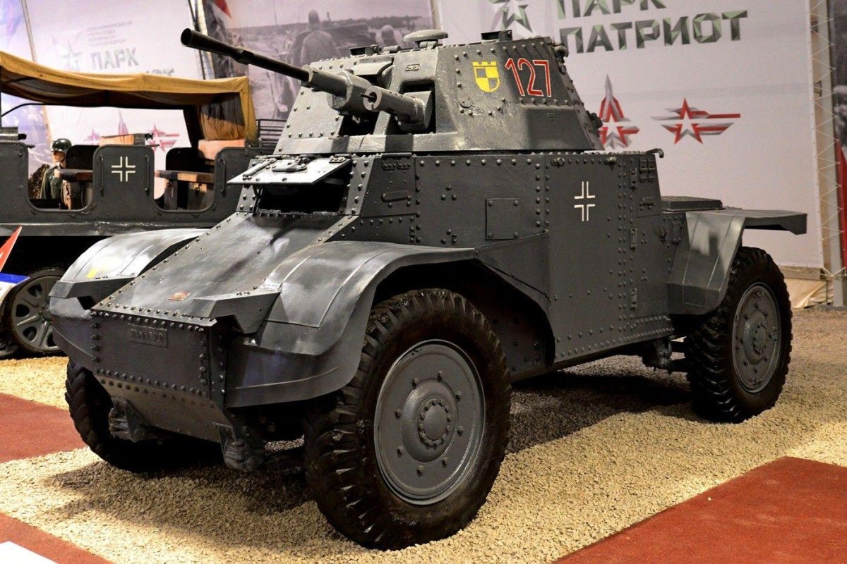 Французский бронеавтомобиль Panhard 178 AMD 35
