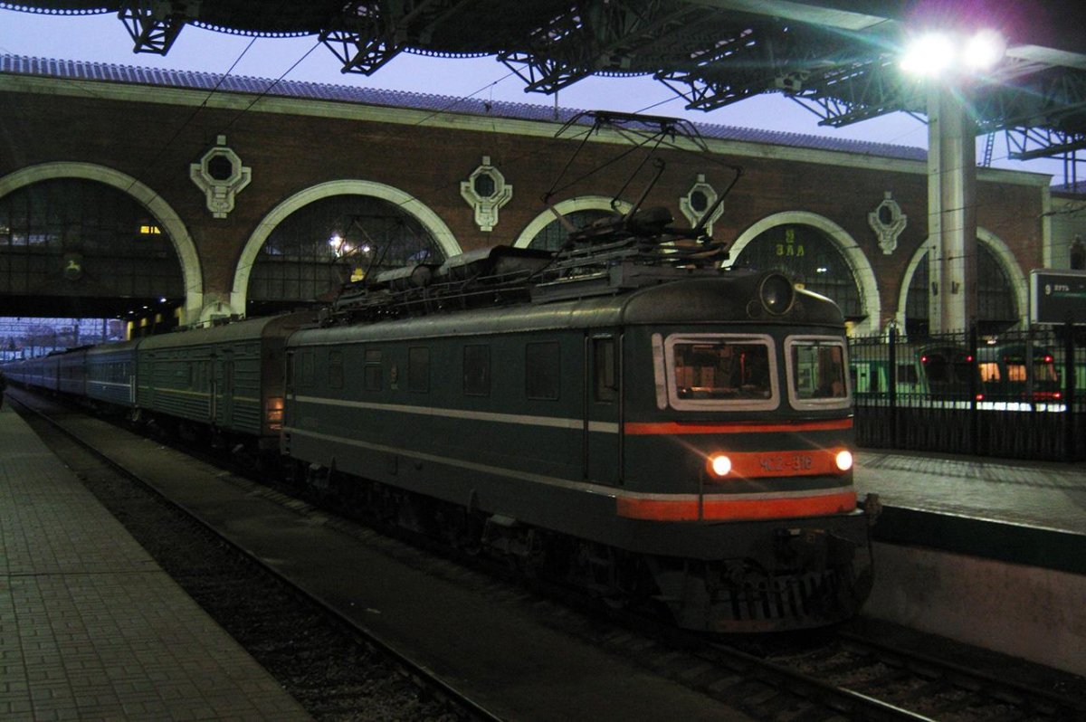 Пассажирский Локомотив чс2