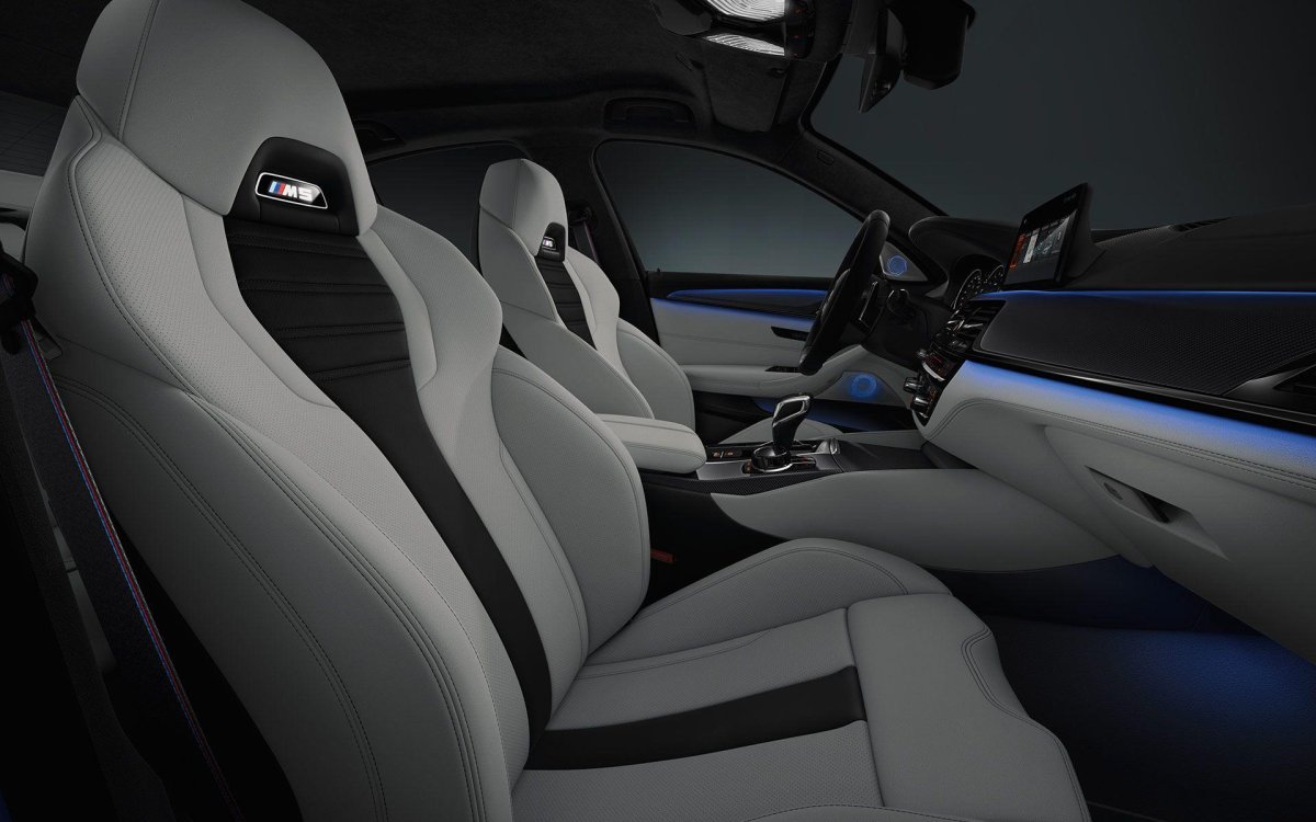 BMW m5 f90 белый салон
