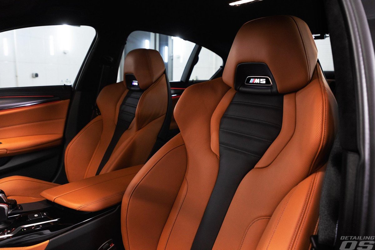 BMW m5 сиденья