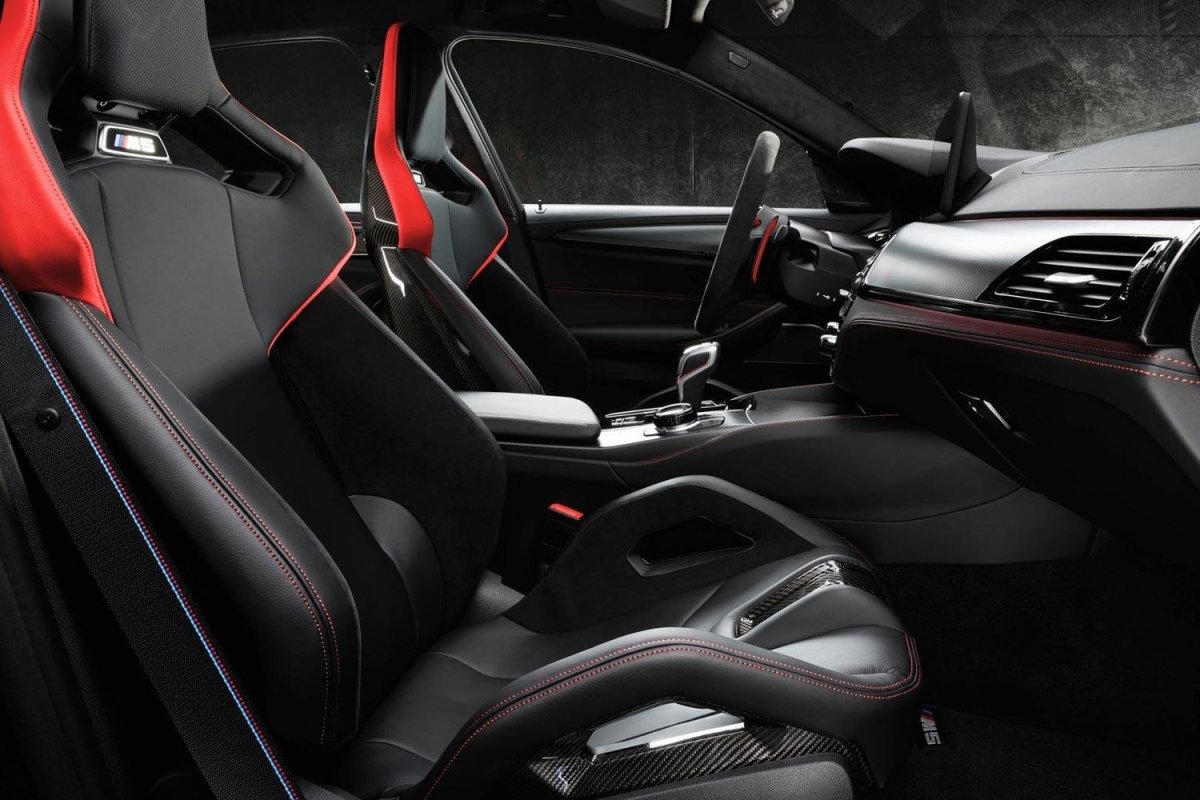 BMW m5 CS салон