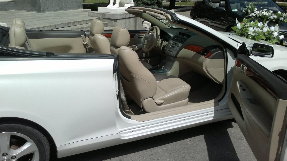 Toyota Solara кабриолет белая