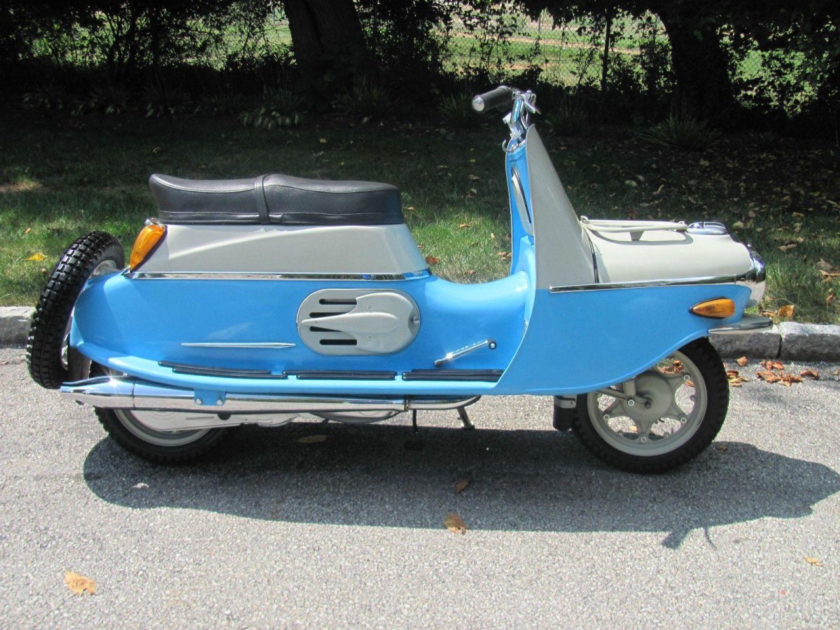 Мотороллер Чезета 502