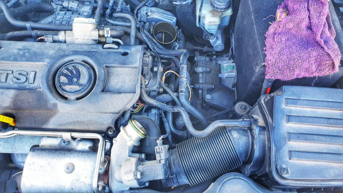 Skoda Yeti дроссельная заслонка