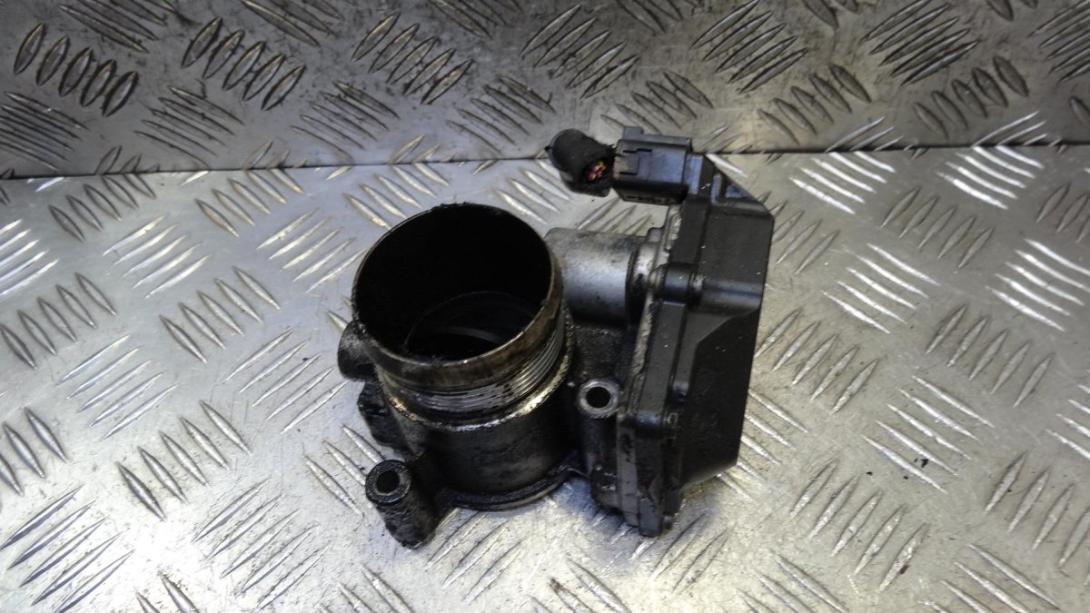 Дроссельная заслонка Шкода Йети 1.2