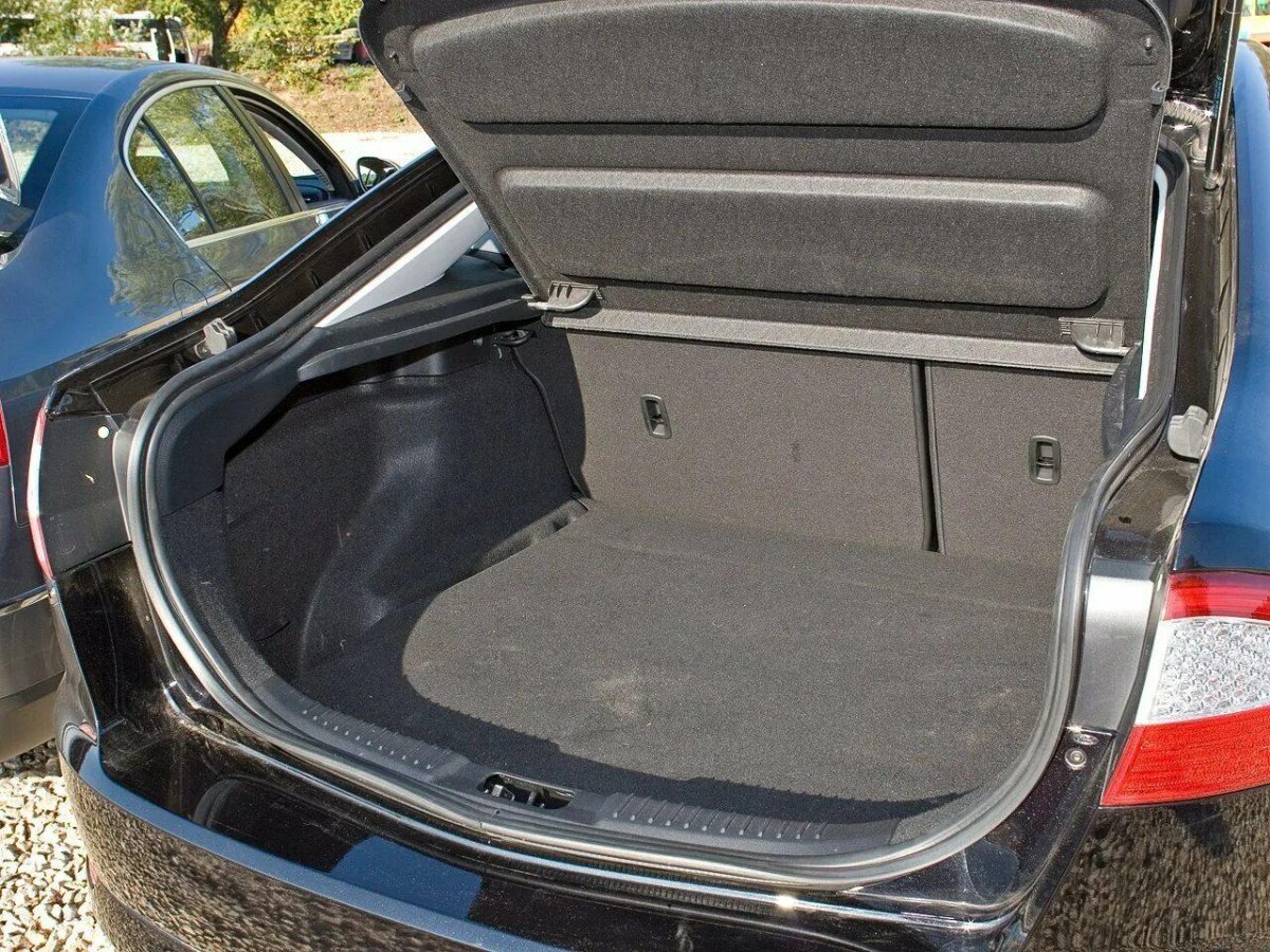 Ford Mondeo 4 хэтчбек багажник