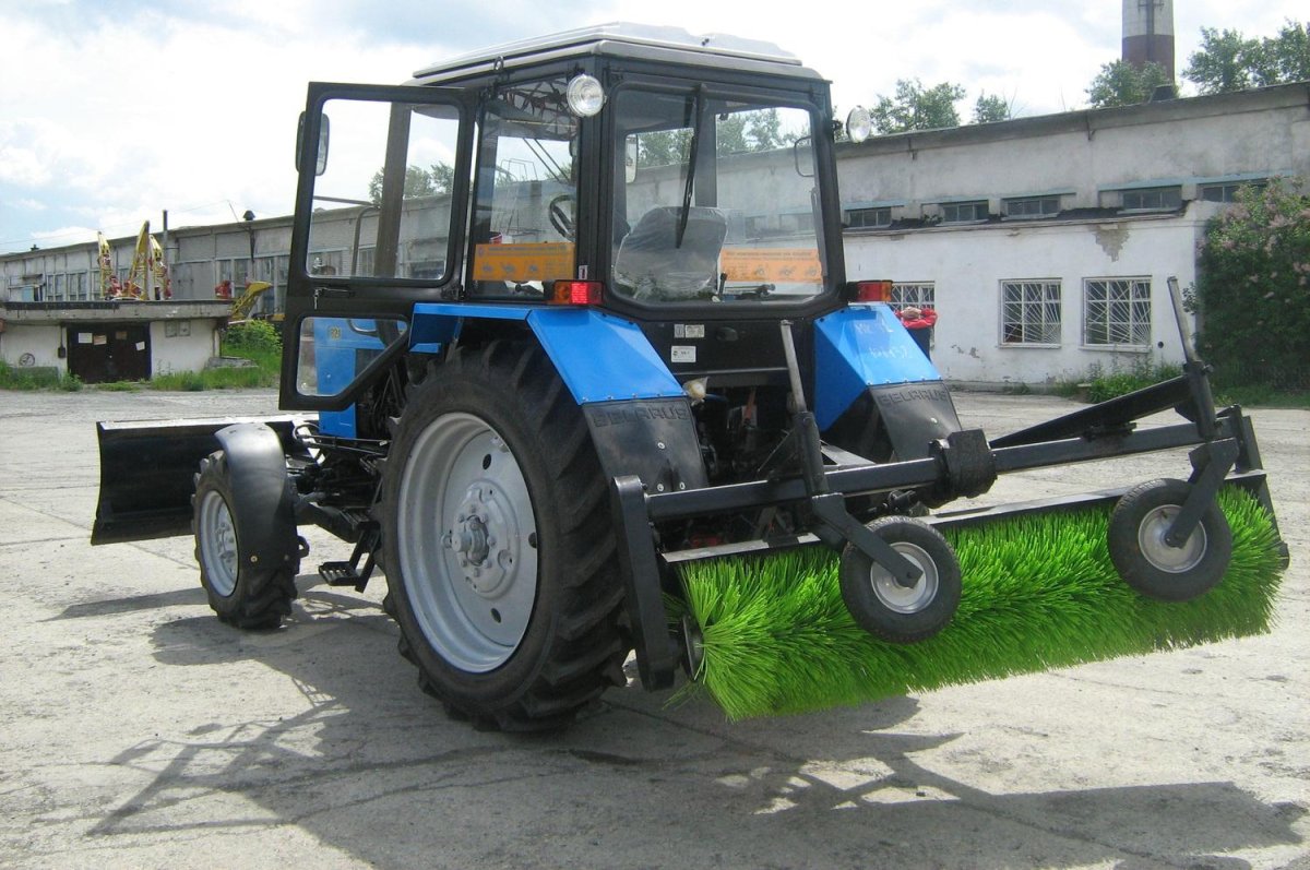 Машина уборочная Беларус 82мк