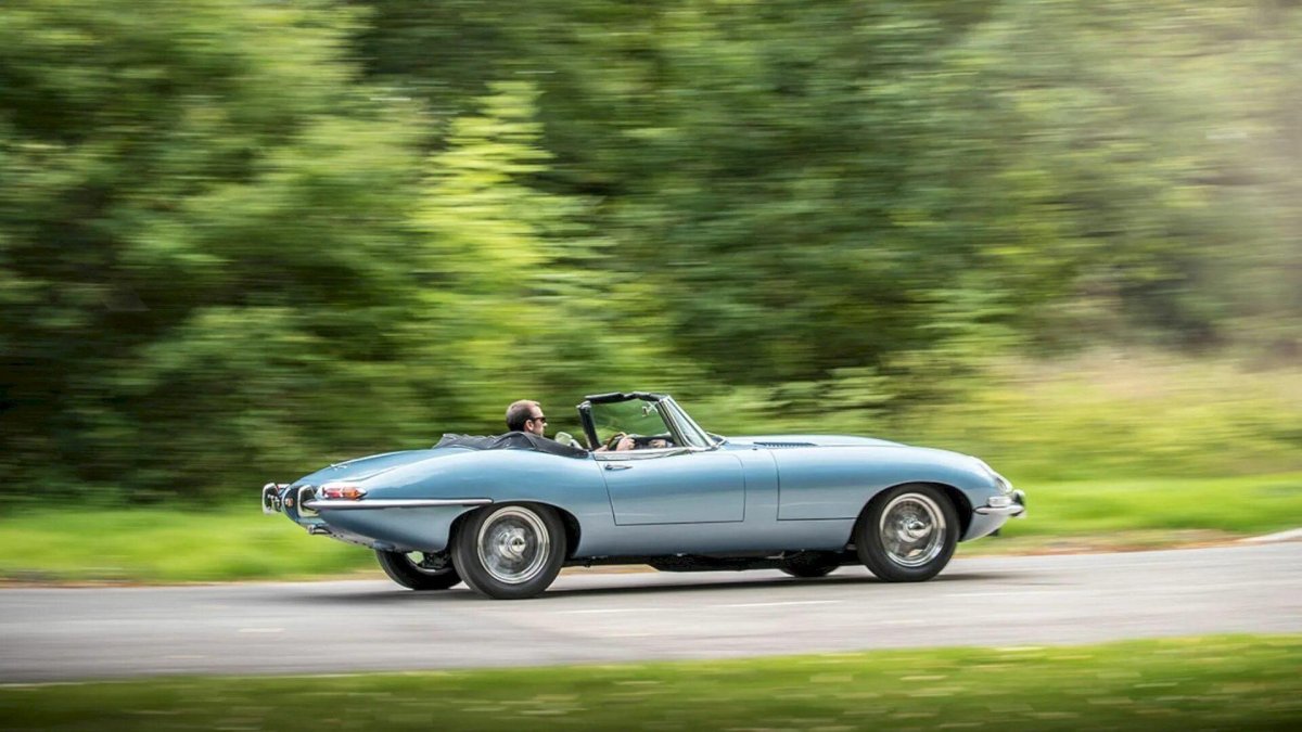 Jaguar e-Type 2020