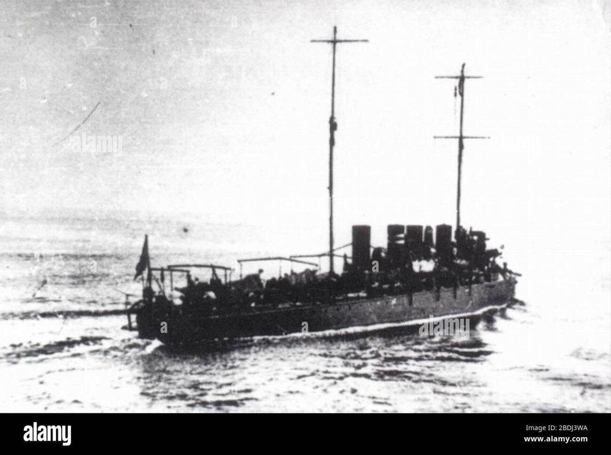 Эскадренный миноносец жаркий