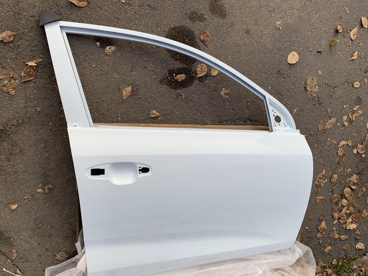 Peugeot / Citroen 9678653280 передняя дверь левая