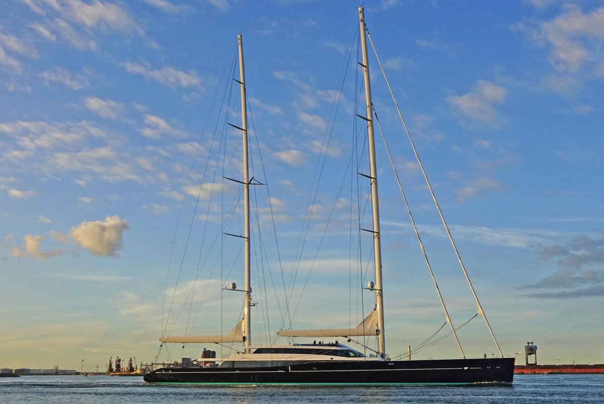 Парусная яхта Aquijo (86 метров)