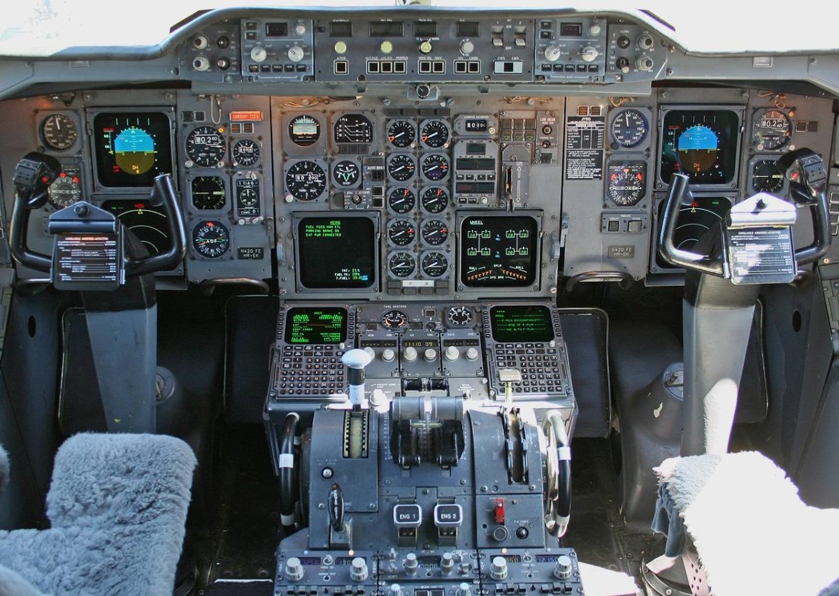 Аэробус а310 кабина