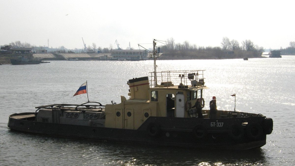 Буксирный теплоход БТ-337
