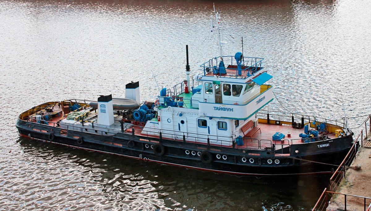 Буксир-толкач р-14