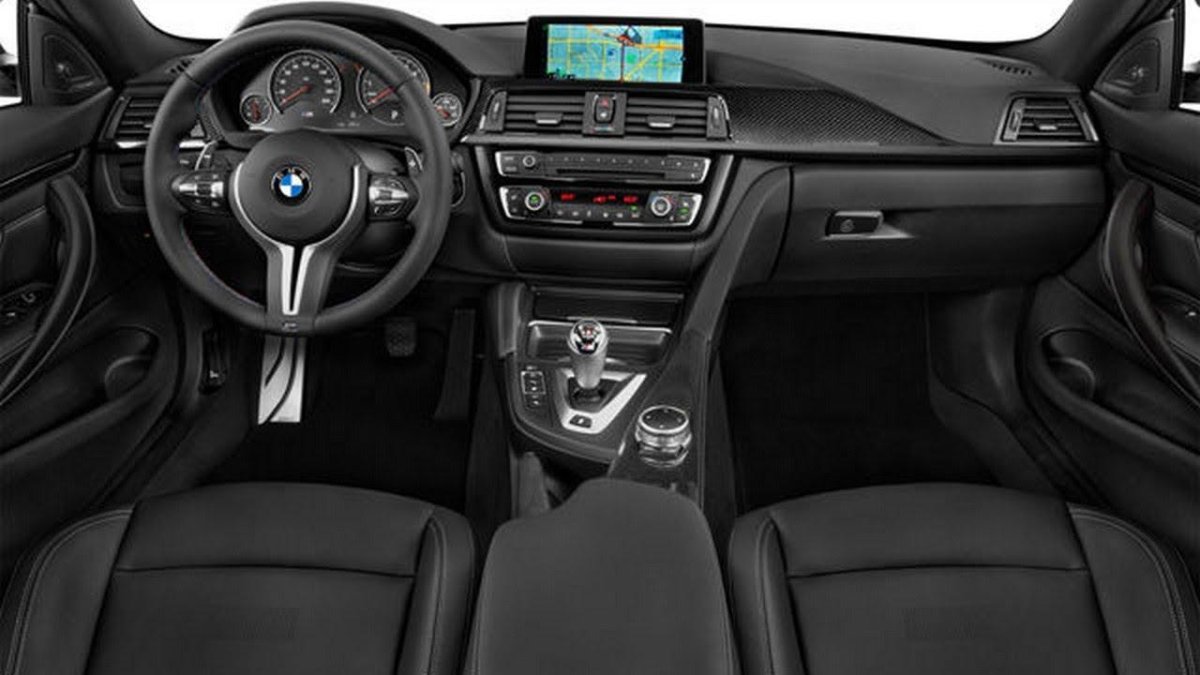 BMW m4 салон