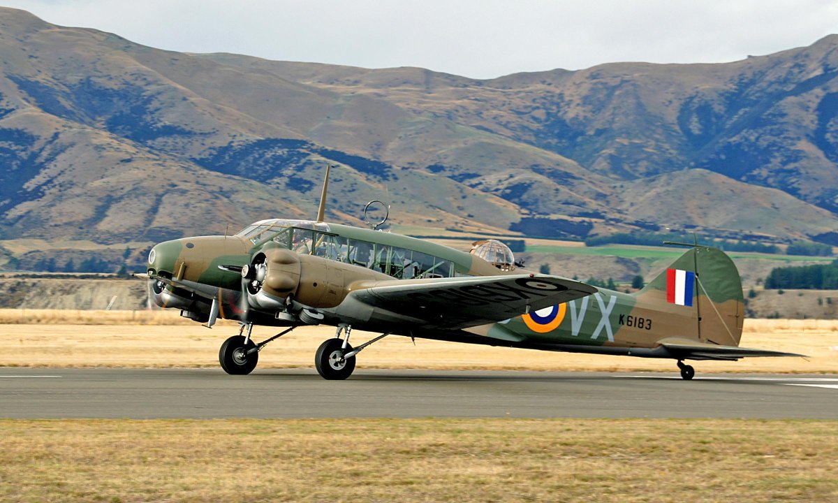 Авро Энсон самолет