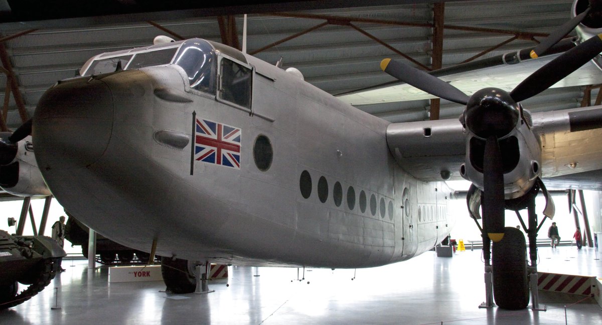 Avro 685 "York", транспортный самолет