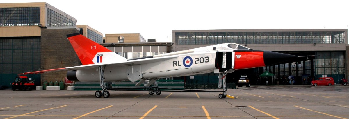 Avro CF-105 «arrow»