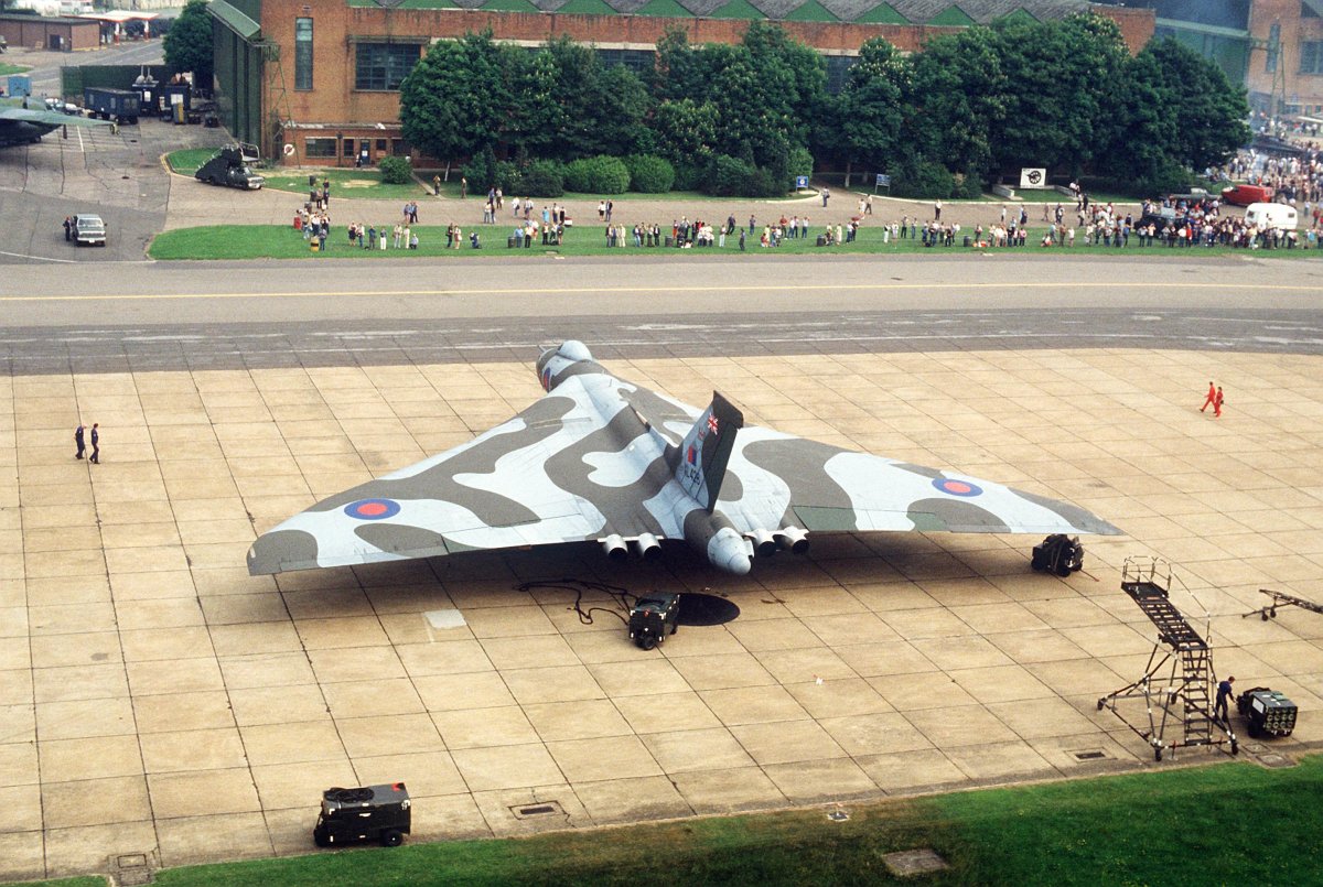 Avro Vulcan xh558