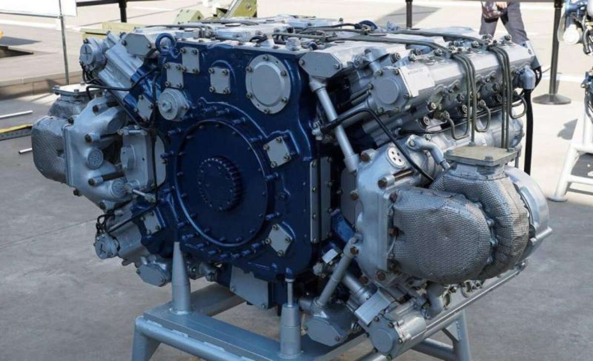 Танковый двигатель