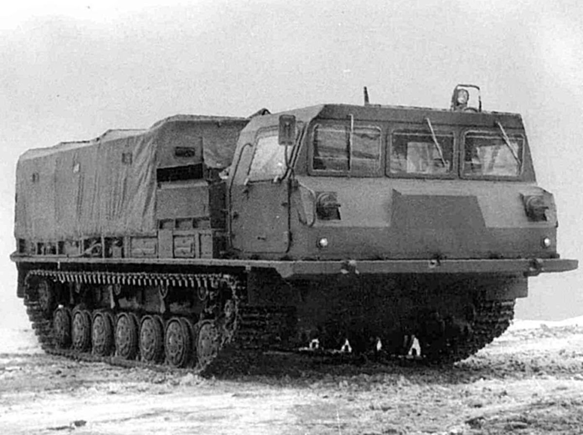 Транспортёр-тягач МТ-Т-429 Эней