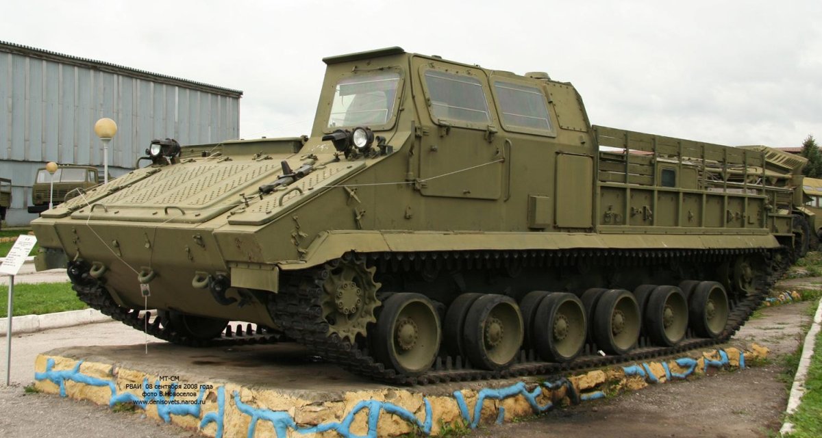 Многоцелевой транспортёр-тягач МТ-Т Эней