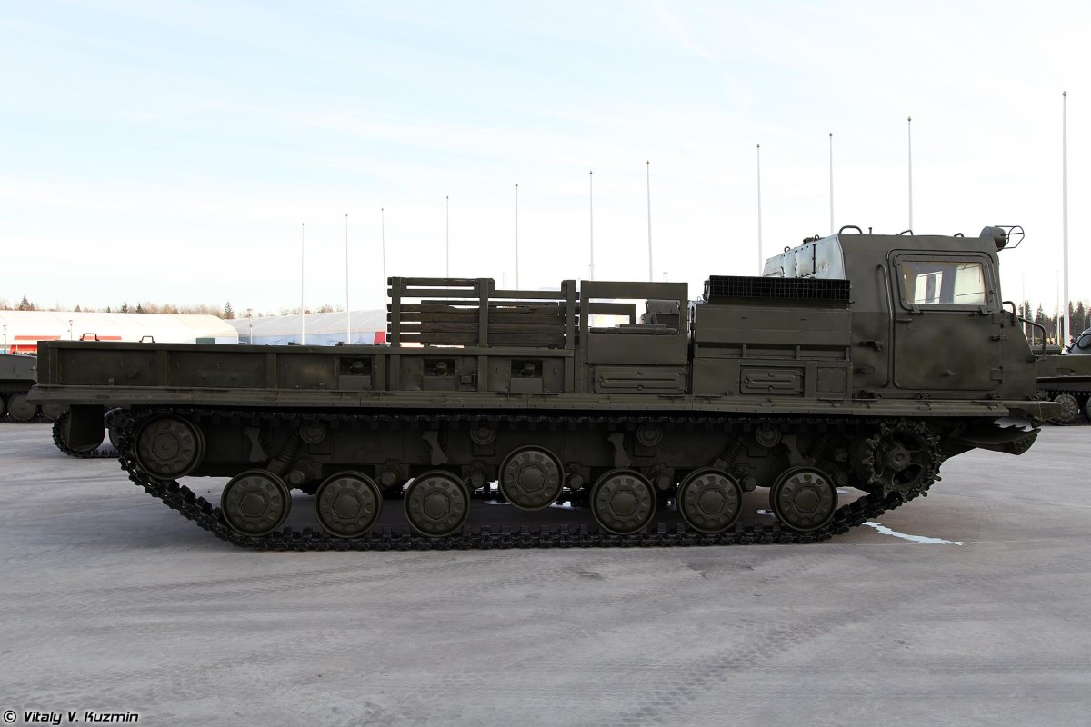 МТТ гусеничный тягач