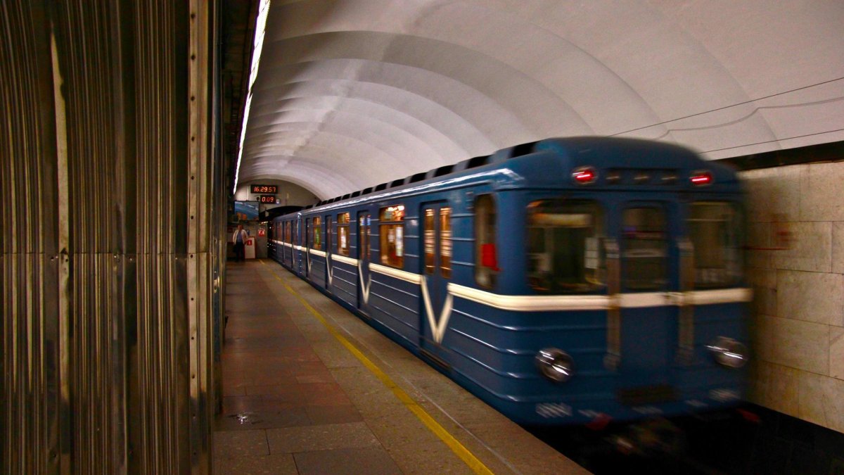 Поезда метро Санкт-Петербурга