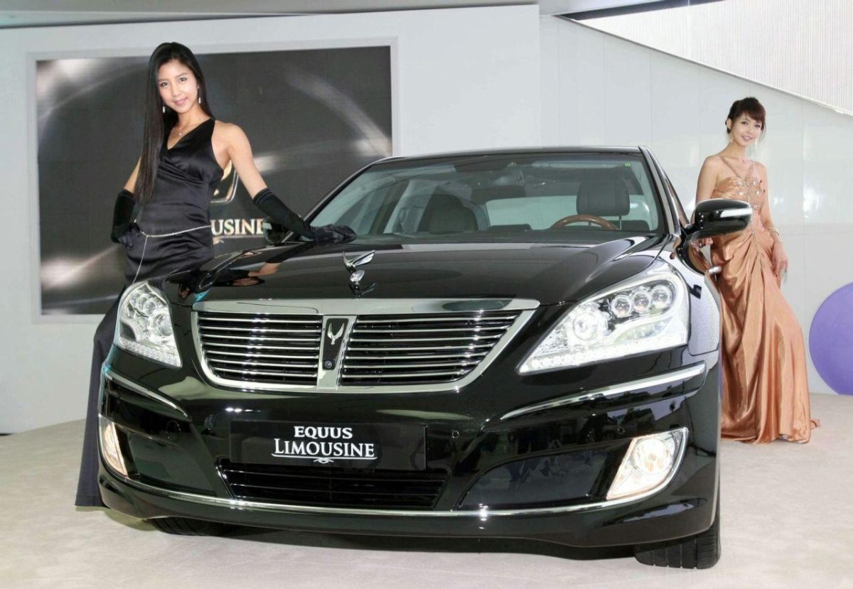 Hyundai Equus Limousine 2010