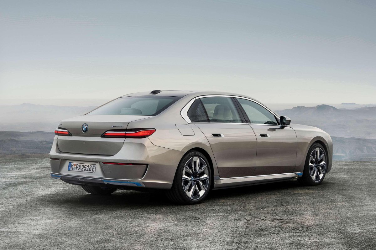 BMW i7 XDRIVE 60