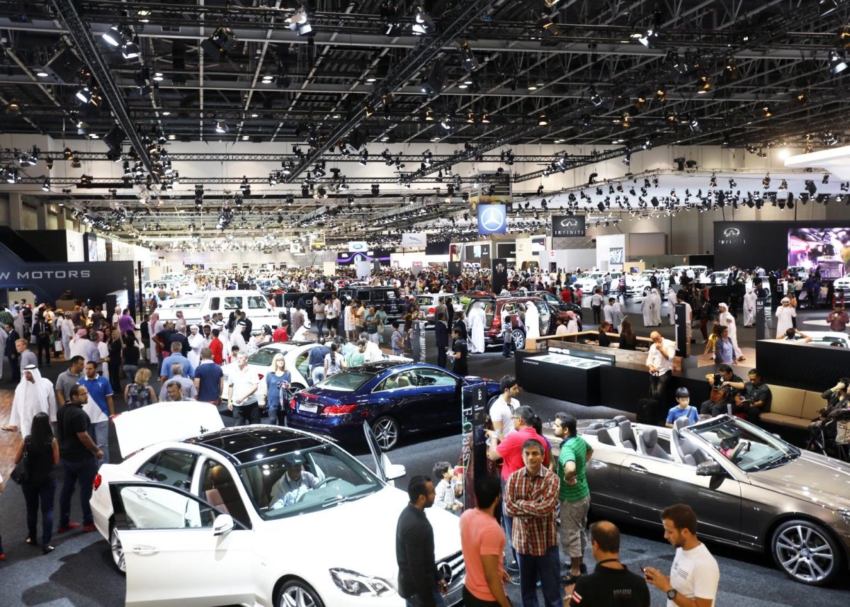 Автосалон в Дубае