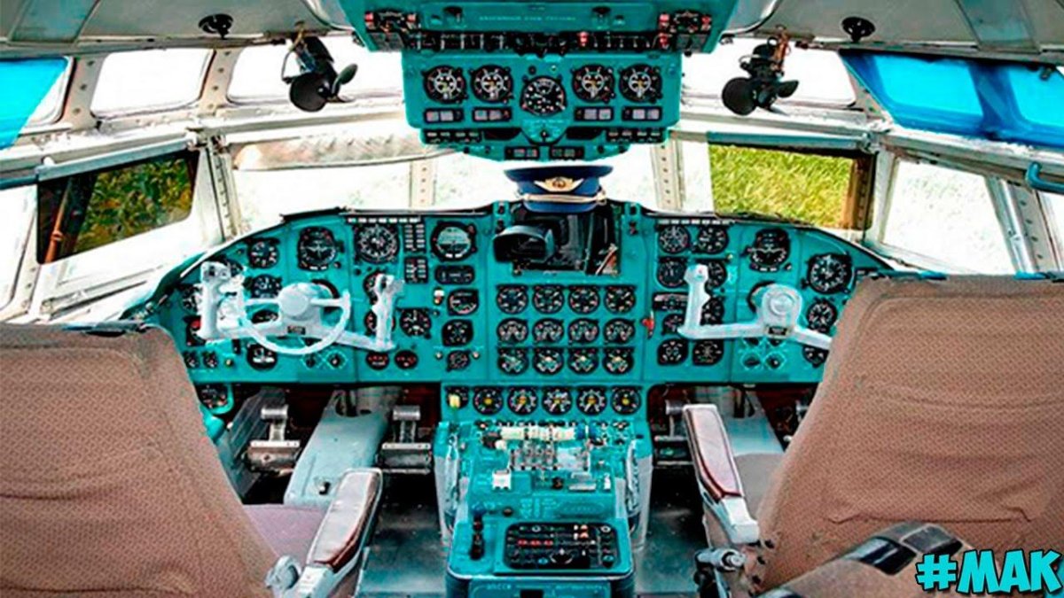 Ил-62 кабина