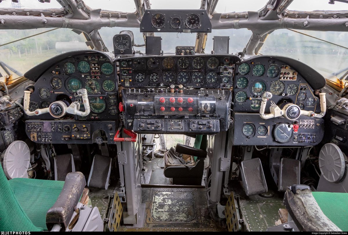 Ту 114 фото салона и кабины