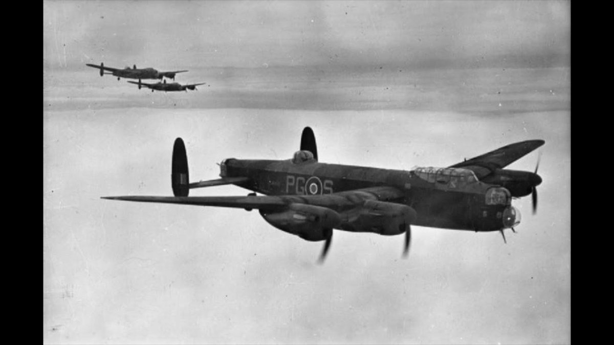 Ланкастер бомбардировщик