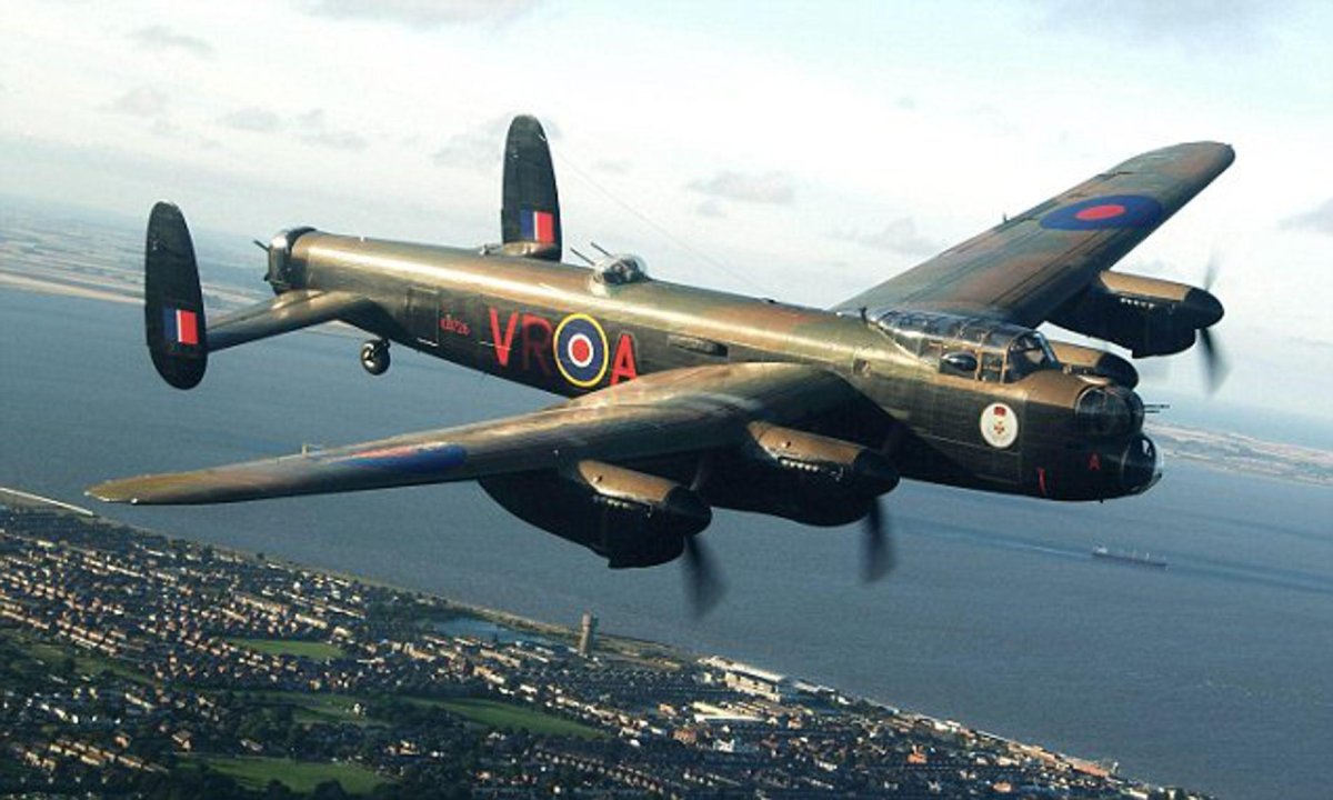 Самолет Авро Ланкастер