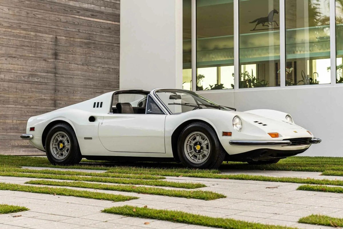 Феррари Дино 246 GTS